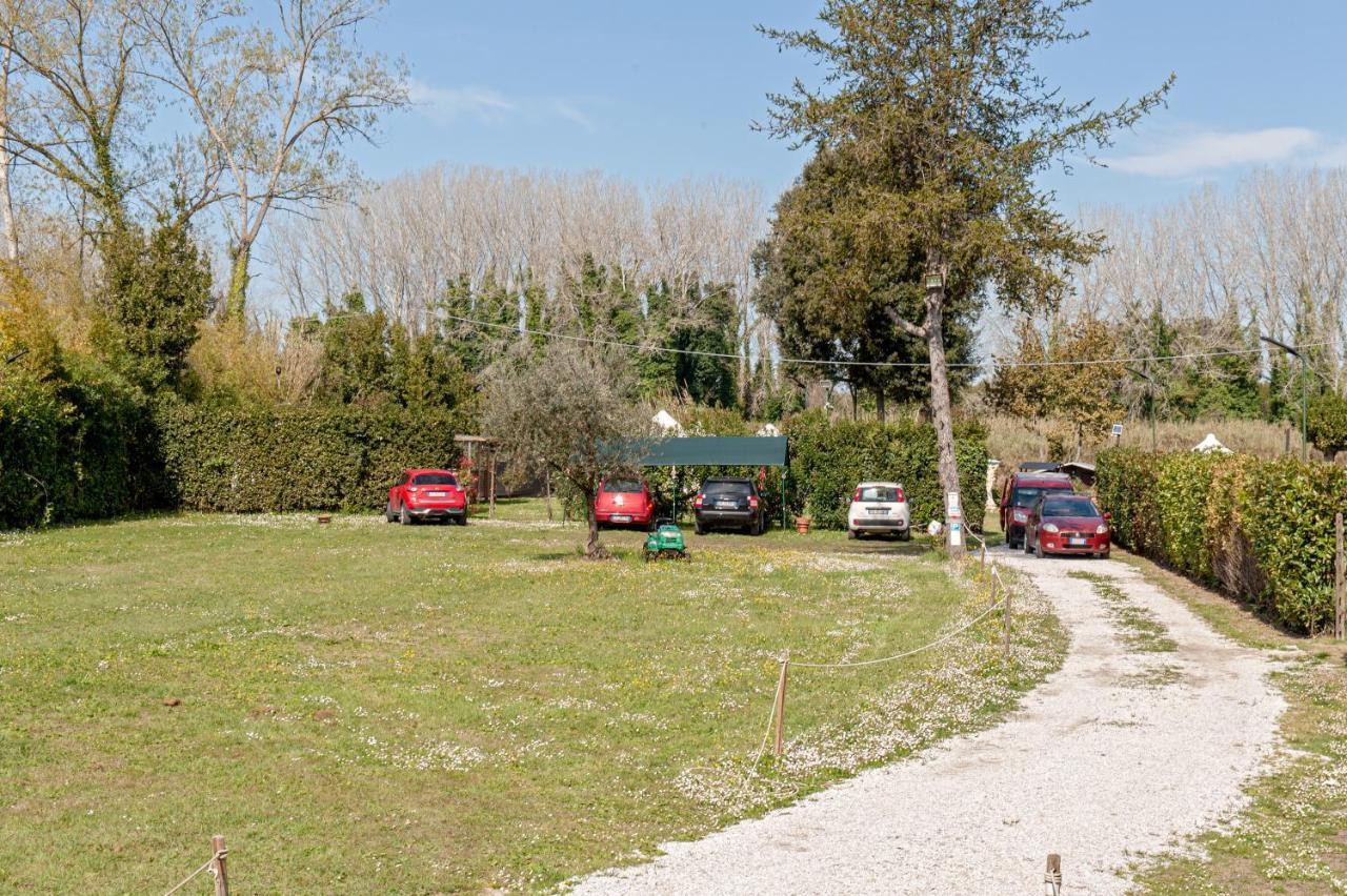 Oasis On The River Vila Marina Di Pisa Exterior foto